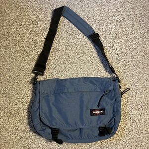 Vintage Eastpak Messenger Bag Shoulder Backpack Blue School College Made In USA